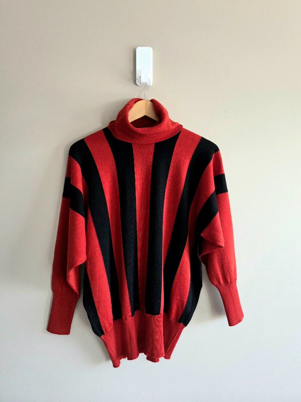 Vintage Jaeger 100% Wool Black Red Striped Dolman Sleeve Turtleneck Sweater